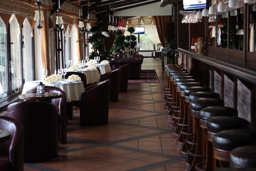 Park-Hotel Butenko Stable Protsev Extérieur photo