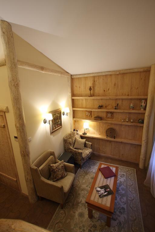 Park-Hotel Butenko Stable Protsev Extérieur photo